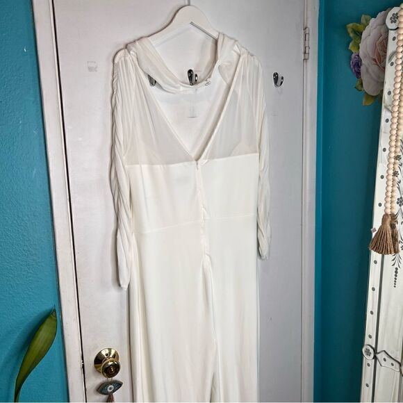 Club L London Fallon  flared leg jumpsuit with long mesh sleeves neck wrap - Picture 12 of 16